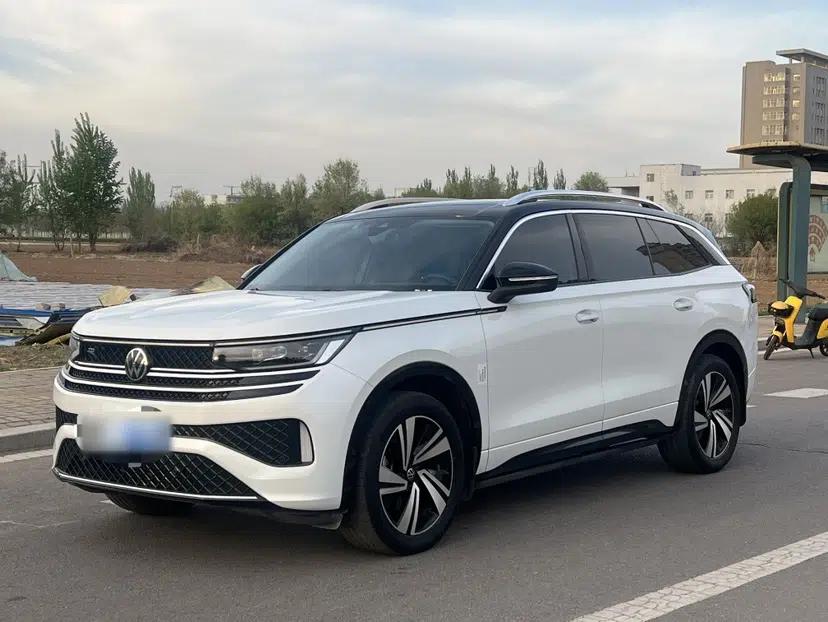 Volkswagen Tavendor 2023 380TSI Four-Wheel Drive R-Line Cruise Edition — миниатюра 6