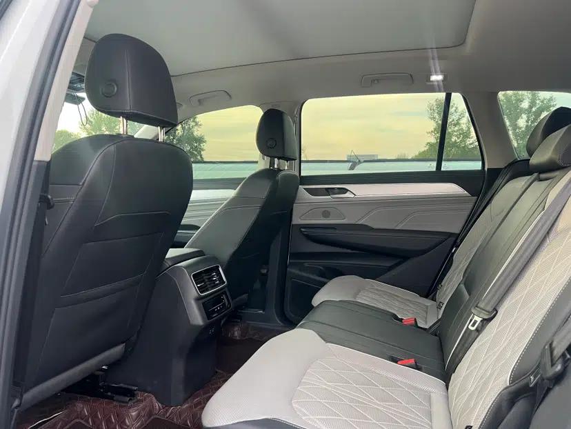 Volkswagen Tavendor 2023 380TSI Four-Wheel Drive R-Line Cruise Edition — миниатюра 8