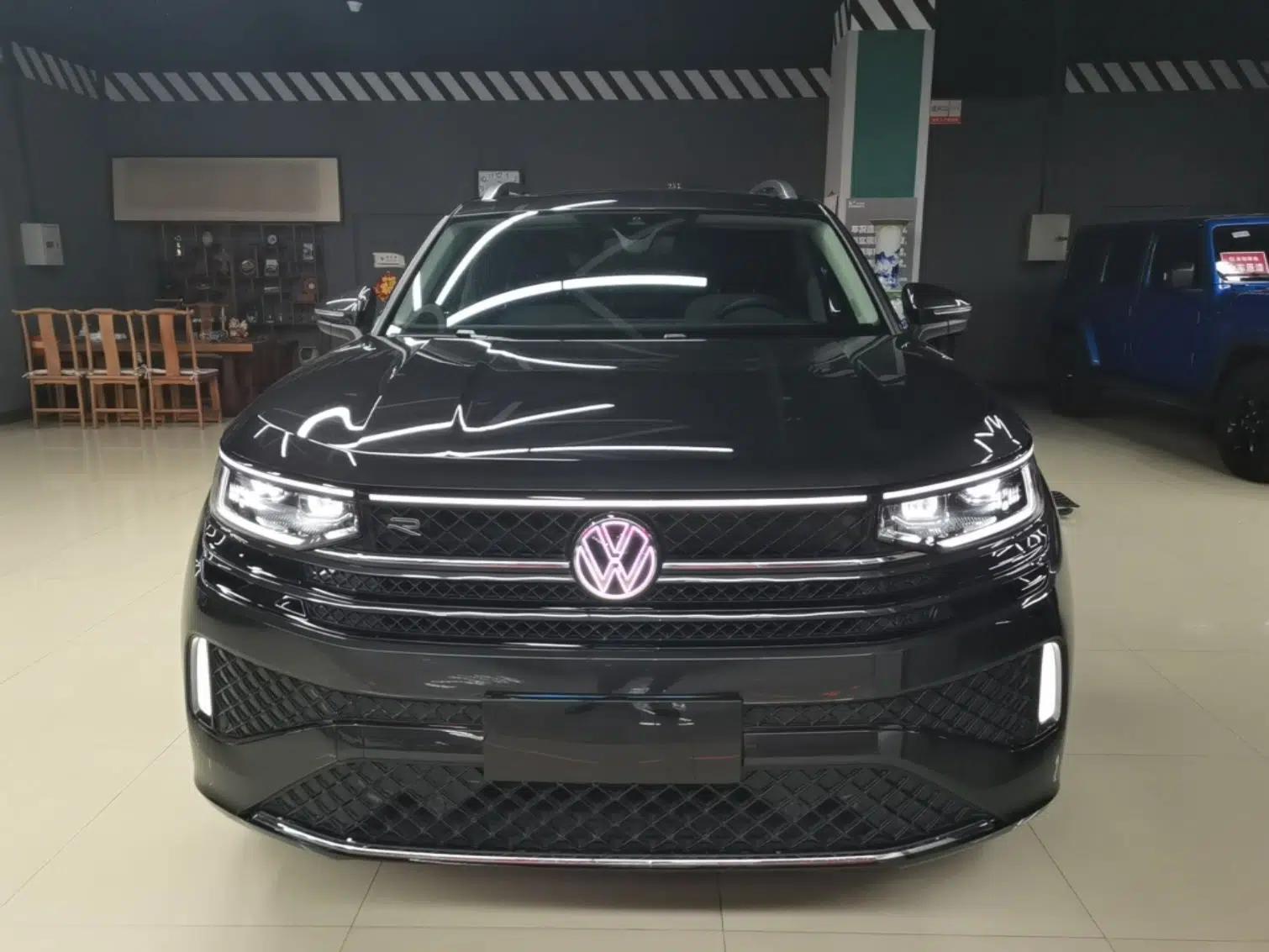 Volkswagen Tavendor 2023 380TSI Four-Wheel Drive R-Line Cruise Edition — миниатюра 2