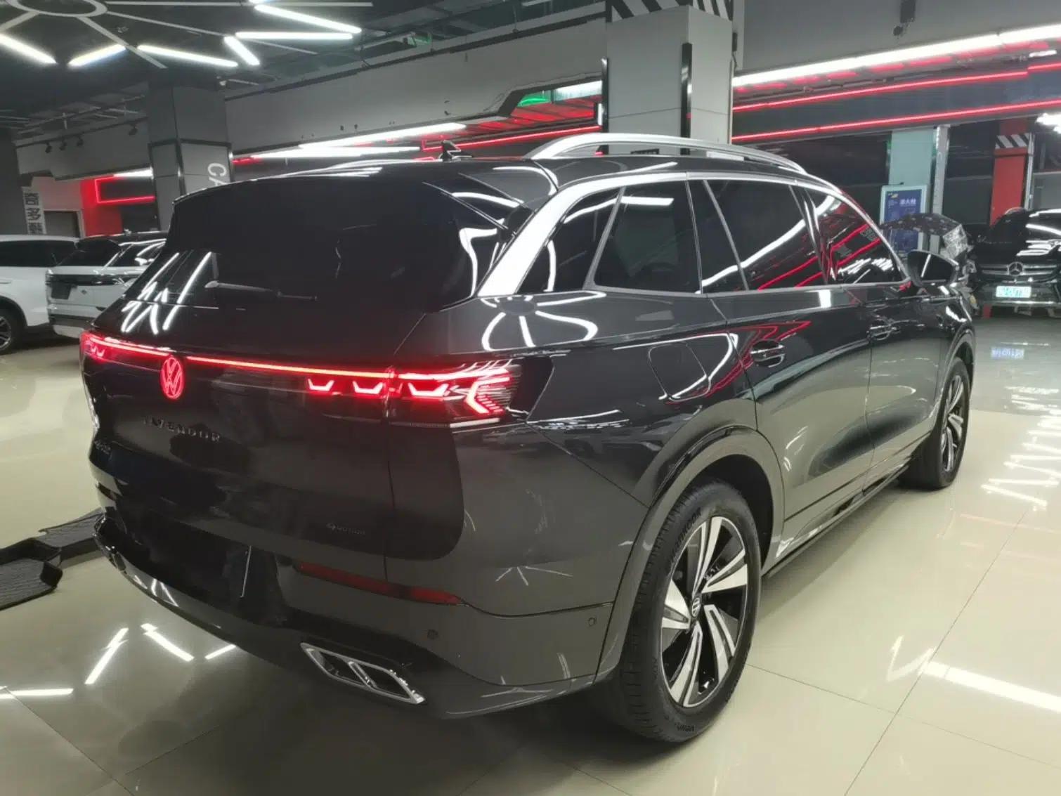 Volkswagen Tavendor 2023 380TSI Four-Wheel Drive R-Line Cruise Edition — миниатюра 6