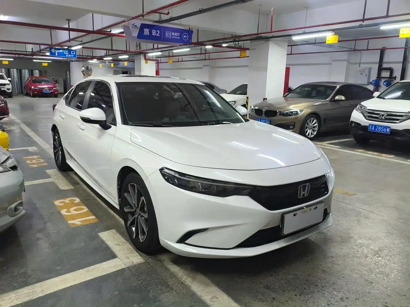 Stylish 2023 240TURBO CVT Deluxe Edition — миниатюра 3