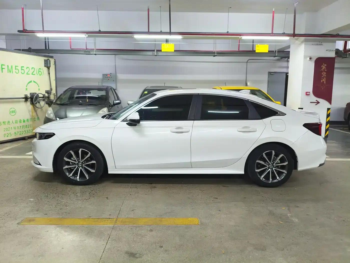 Stylish 2023 240TURBO CVT Deluxe Edition — миниатюра 4