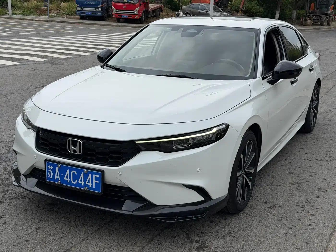 Stylish 2022 240TURBO CVT Phantom Night Tech Edition — миниатюра 1