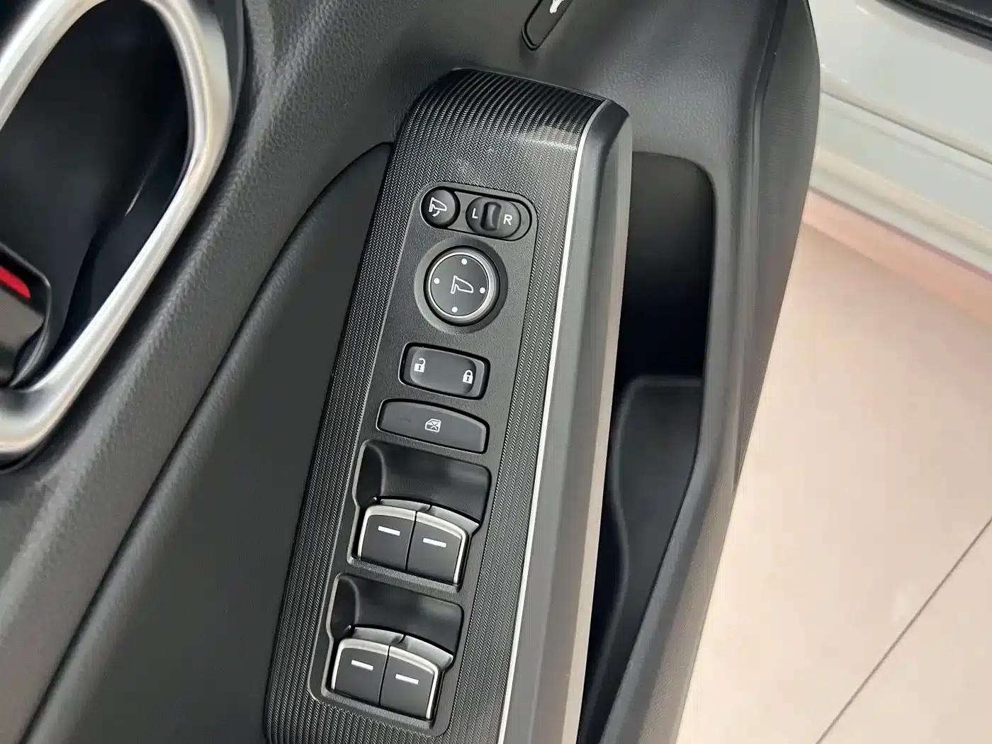Stylish 2023 240TURBO CVT Phantom Night Luxury Edition — миниатюра 14