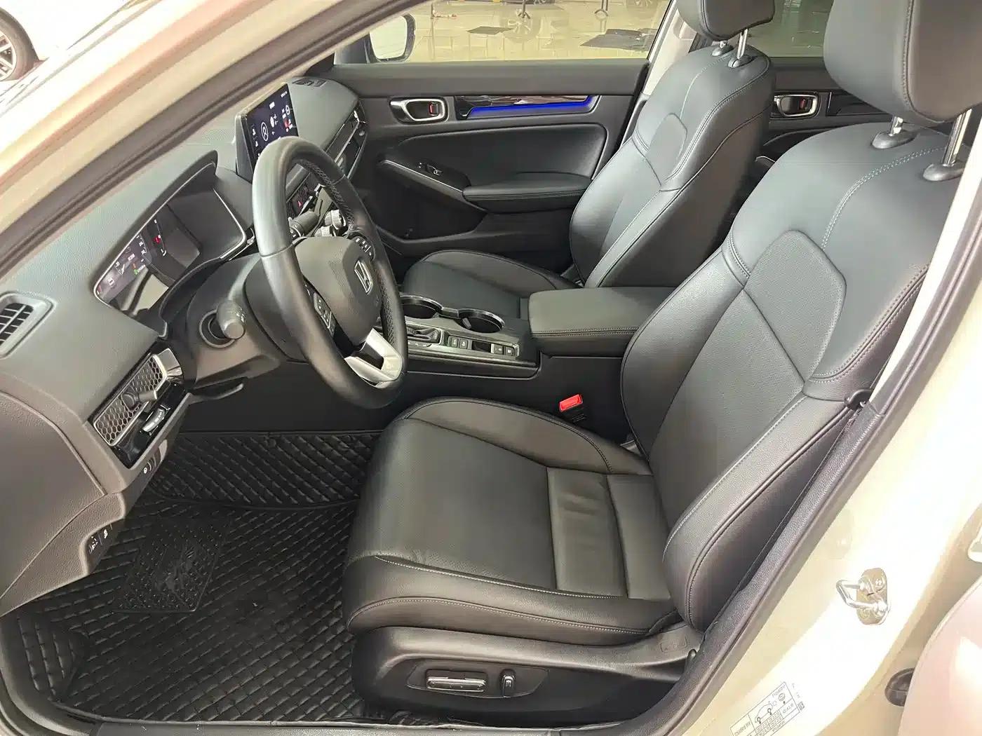 Stylish 2023 240TURBO CVT Phantom Night Luxury Edition — миниатюра 4