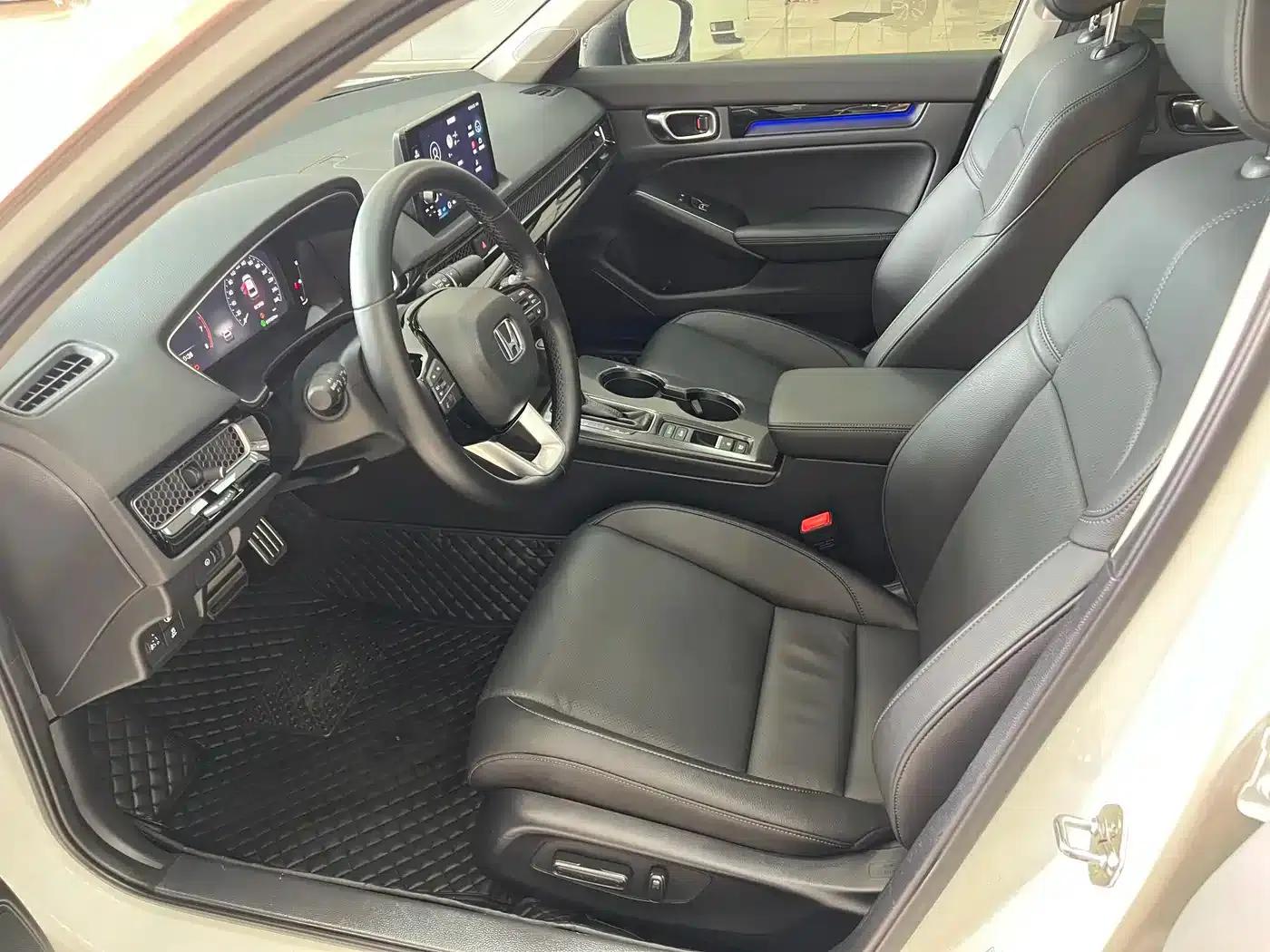 Stylish 2023 240TURBO CVT Phantom Night Luxury Edition — миниатюра 5