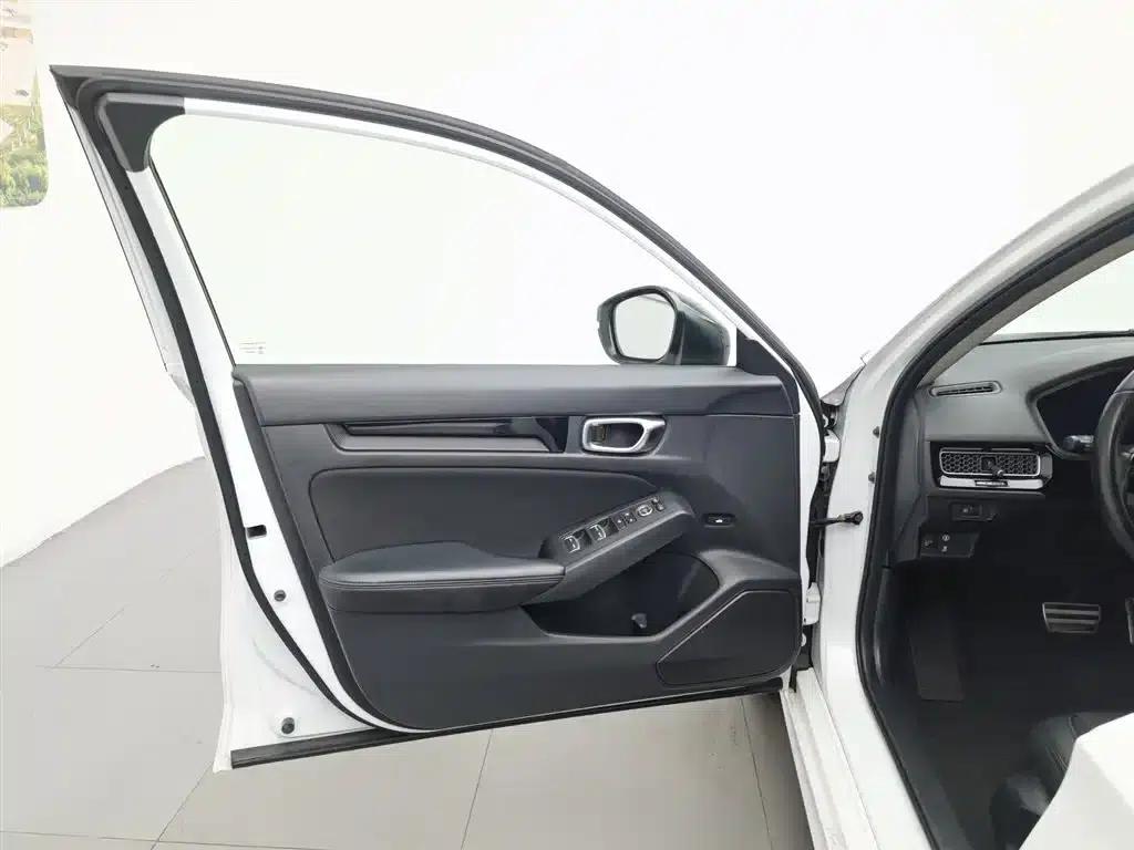 Stylish 2022 240TURBO CVT Phantom Night Tech Edition — миниатюра 8