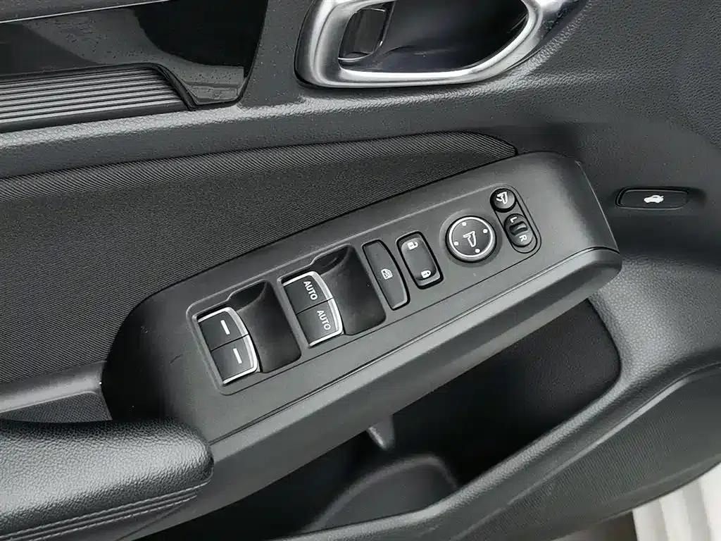 Stylish 2022 240TURBO CVT Phantom Night Tech Edition — миниатюра 9