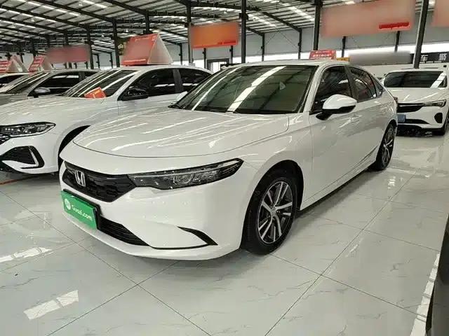 Stylish 2022 240TURBO CVT Tech Edition