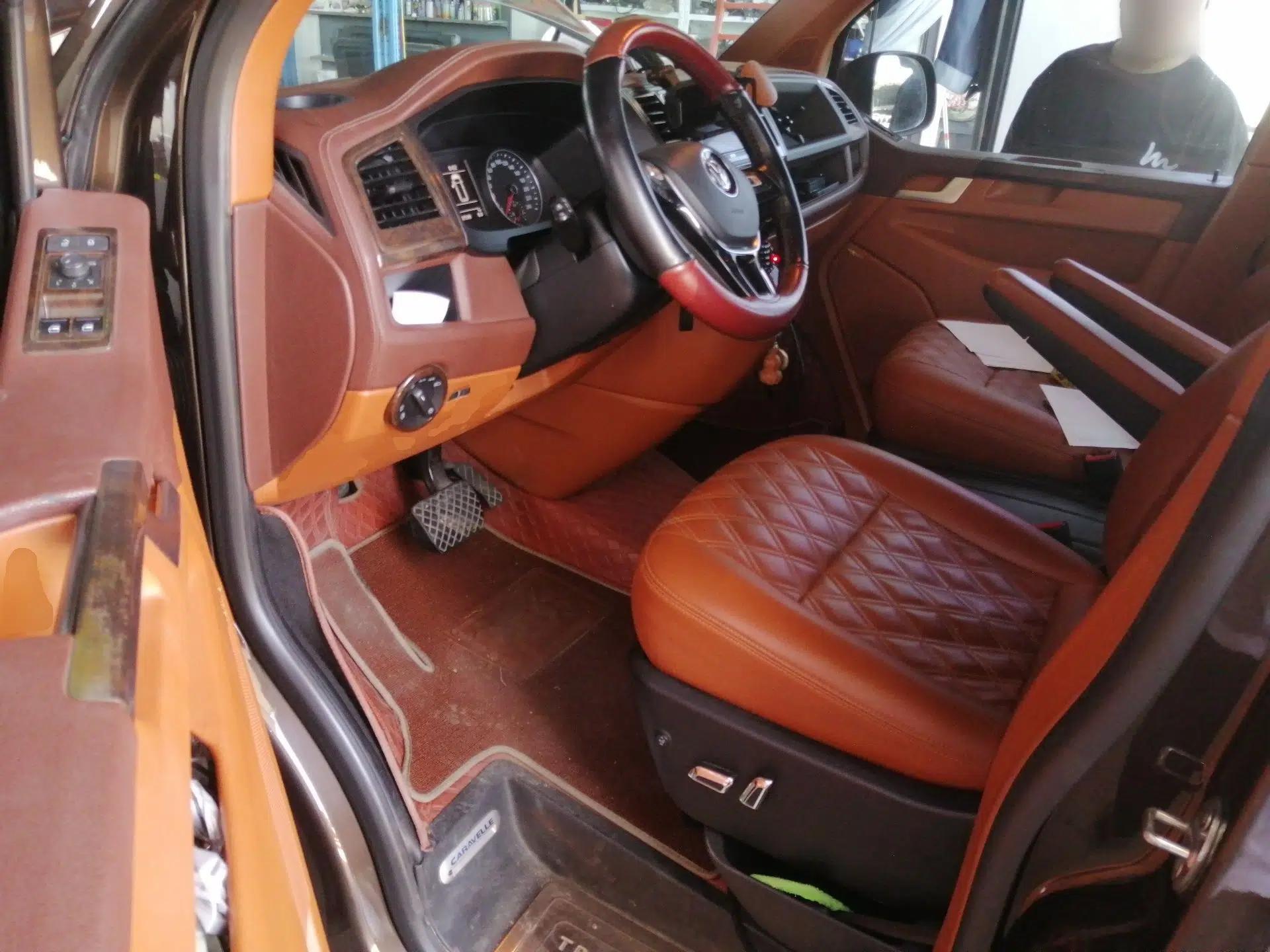 Volkswagen Caravelle 2018 2.0 TSI 4x4 Luxury Edition 7-Seater — миниатюра 17