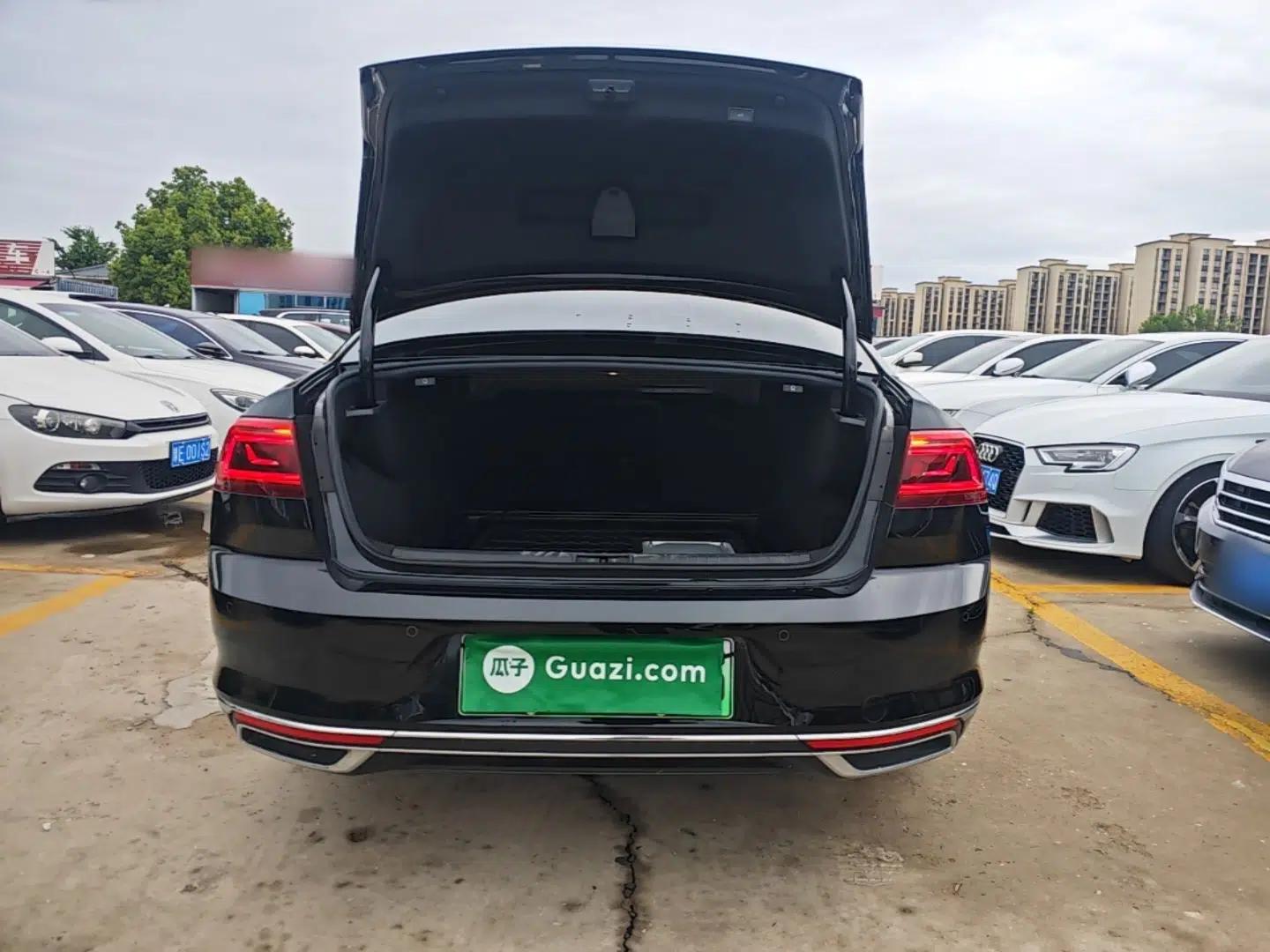 Volkswagen Magotan GTE Plug-in Hybrid 2022 GTE Luxury Model — миниатюра 22