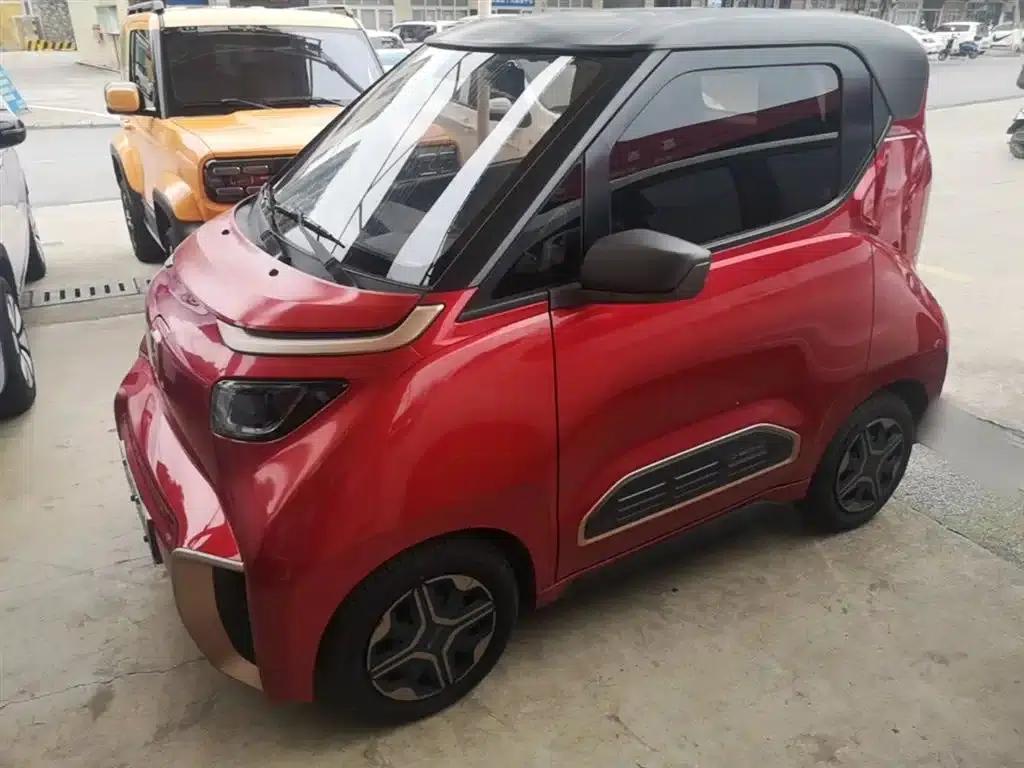 Baojun E200 2020 Model 305KM Smart Edition — миниатюра 2
