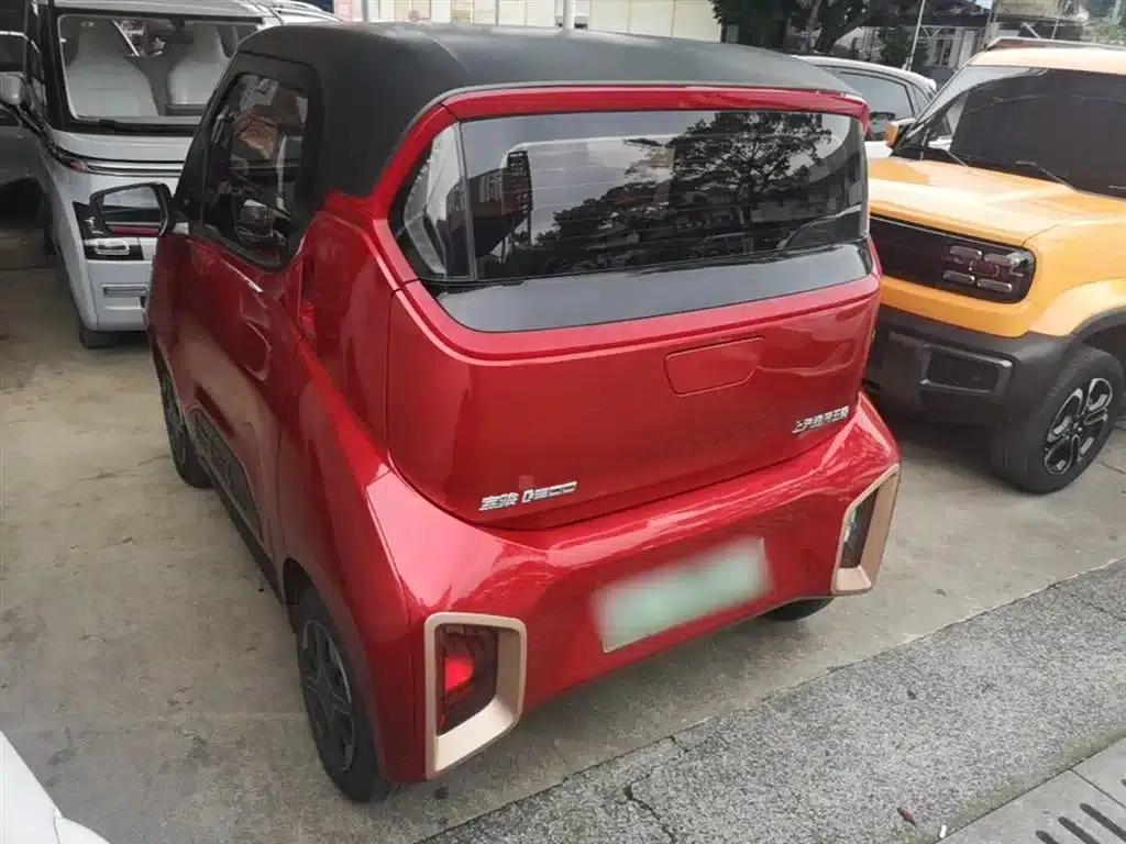 Baojun E200 2020 Model 305KM Smart Edition — миниатюра 5