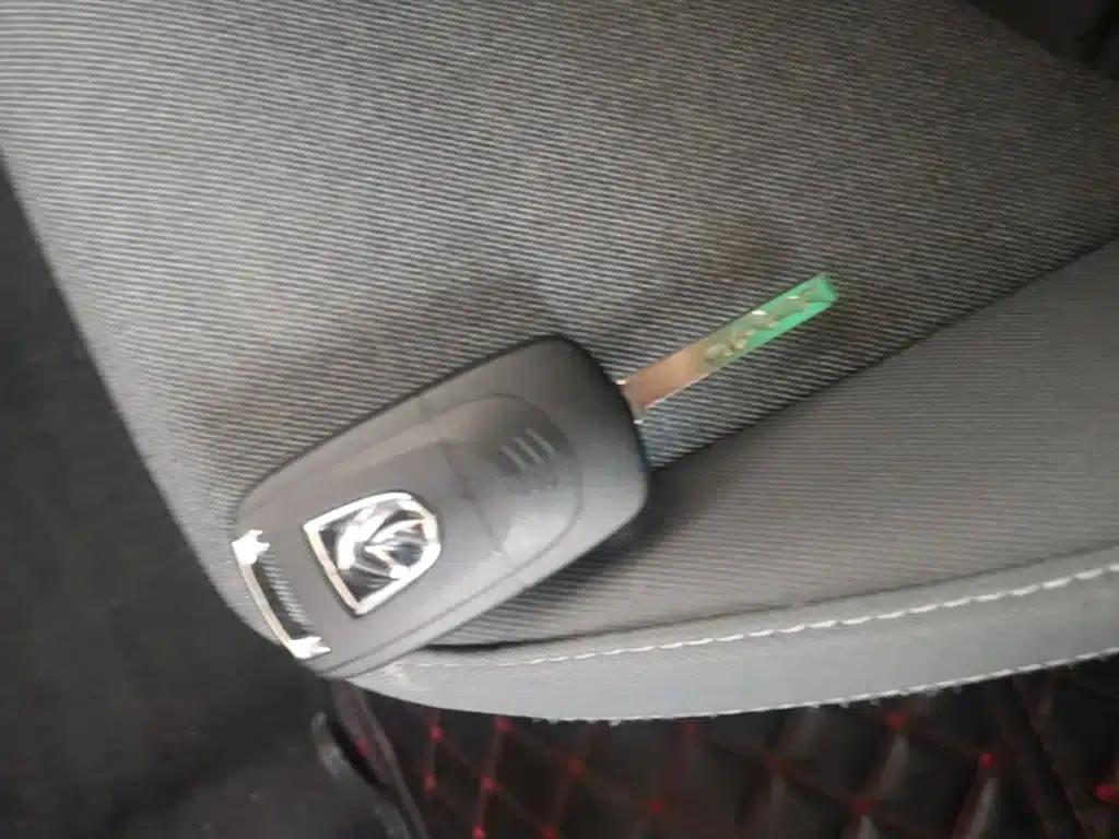 Baojun E200 2020 Model 305KM Smart Edition — миниатюра 9