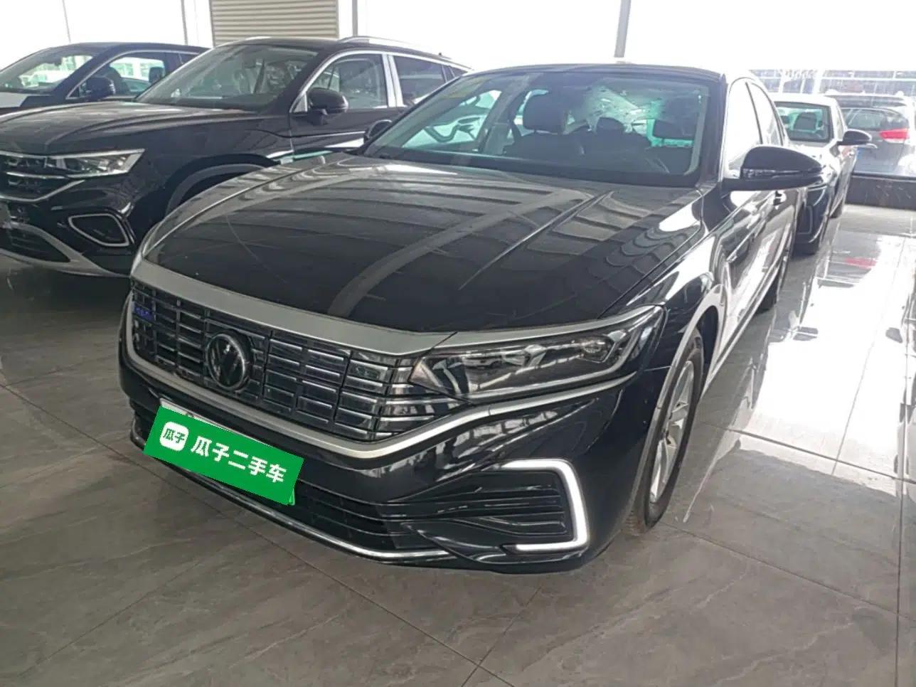 Volkswagen Passat New Energy 2025 430 PHEV Hybrid Business Edition — миниатюра 1