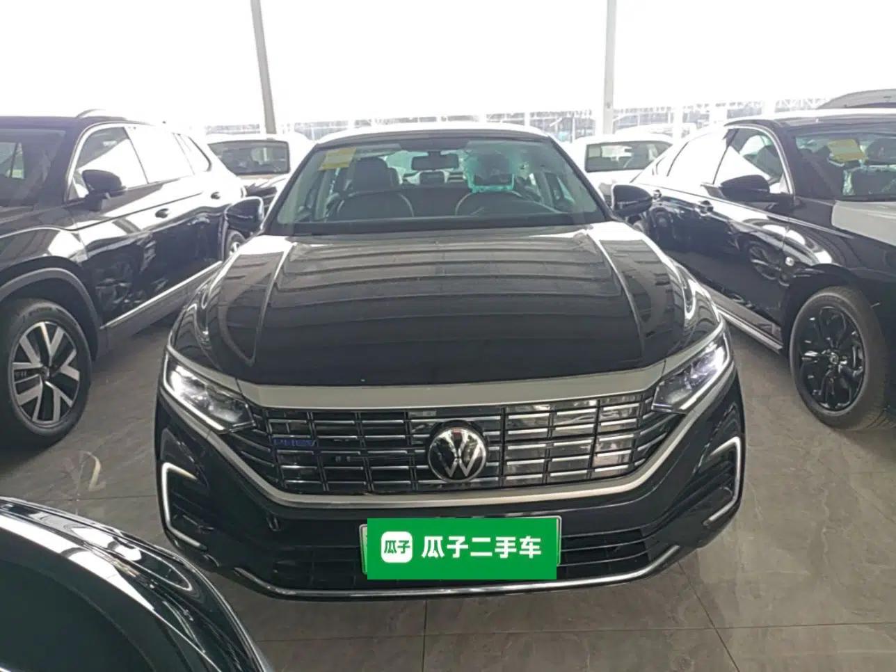Volkswagen Passat New Energy 2025 430 PHEV Hybrid Business Edition — миниатюра 2