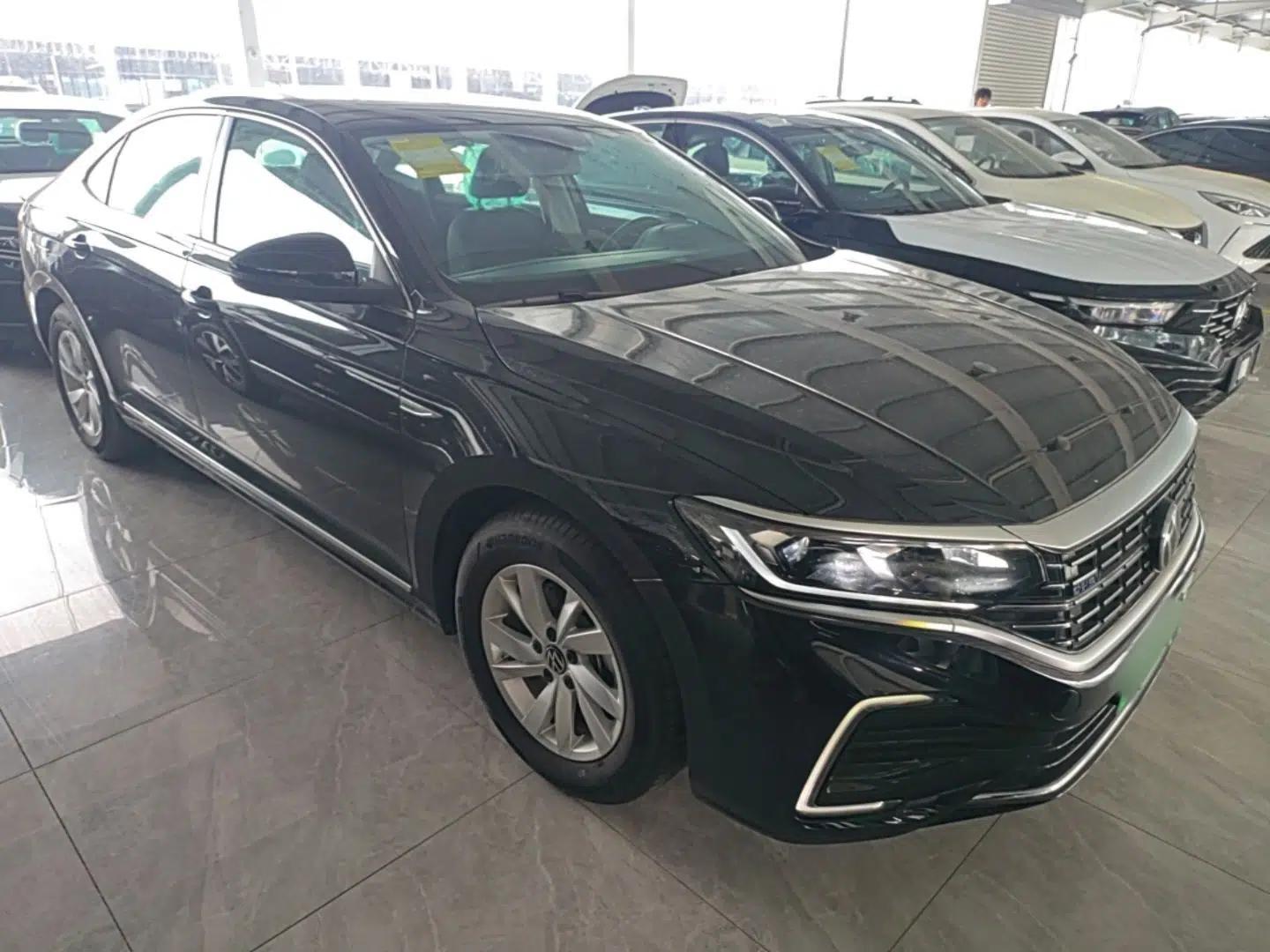 Volkswagen Passat New Energy 2025 430 PHEV Hybrid Business Edition — миниатюра 3