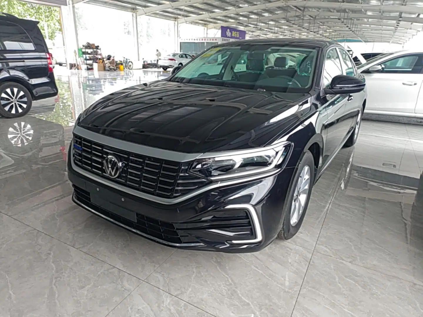 Volkswagen Passat New Energy 2025 430 PHEV Hybrid Business Edition — миниатюра 1