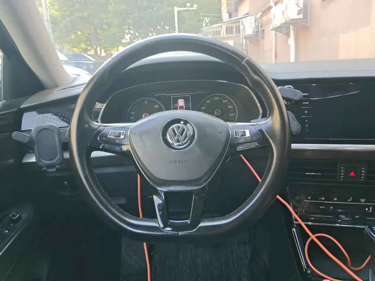 Volkswagen Passat New Energy 2020 430 PHEV Hybrid Elite Edition China VI Standard — миниатюра 11