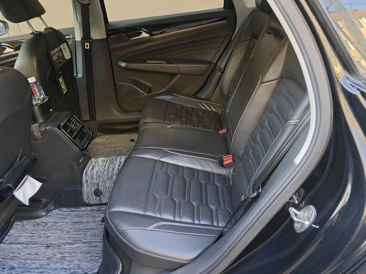 Volkswagen Passat New Energy 2020 430 PHEV Hybrid Elite Edition China VI Standard — миниатюра 18