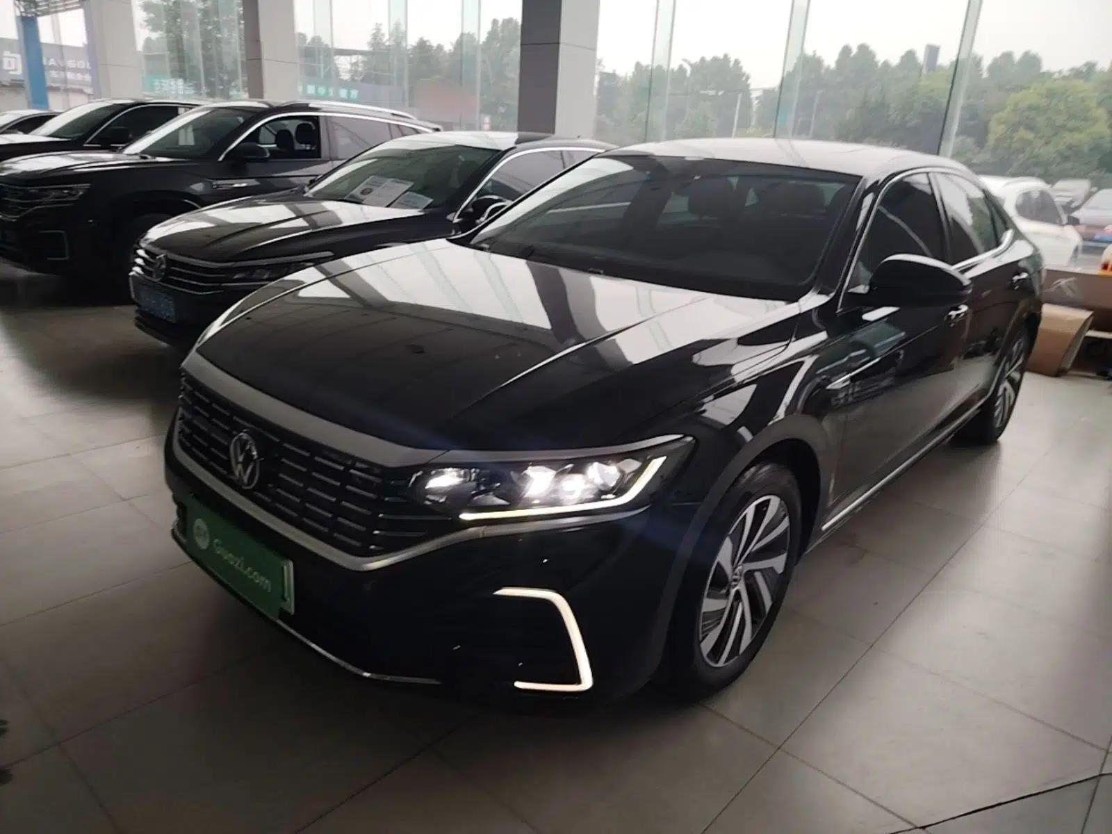 Volkswagen Passat New Energy 2023 430 PHEV Hybrid Elite Edition — миниатюра 1