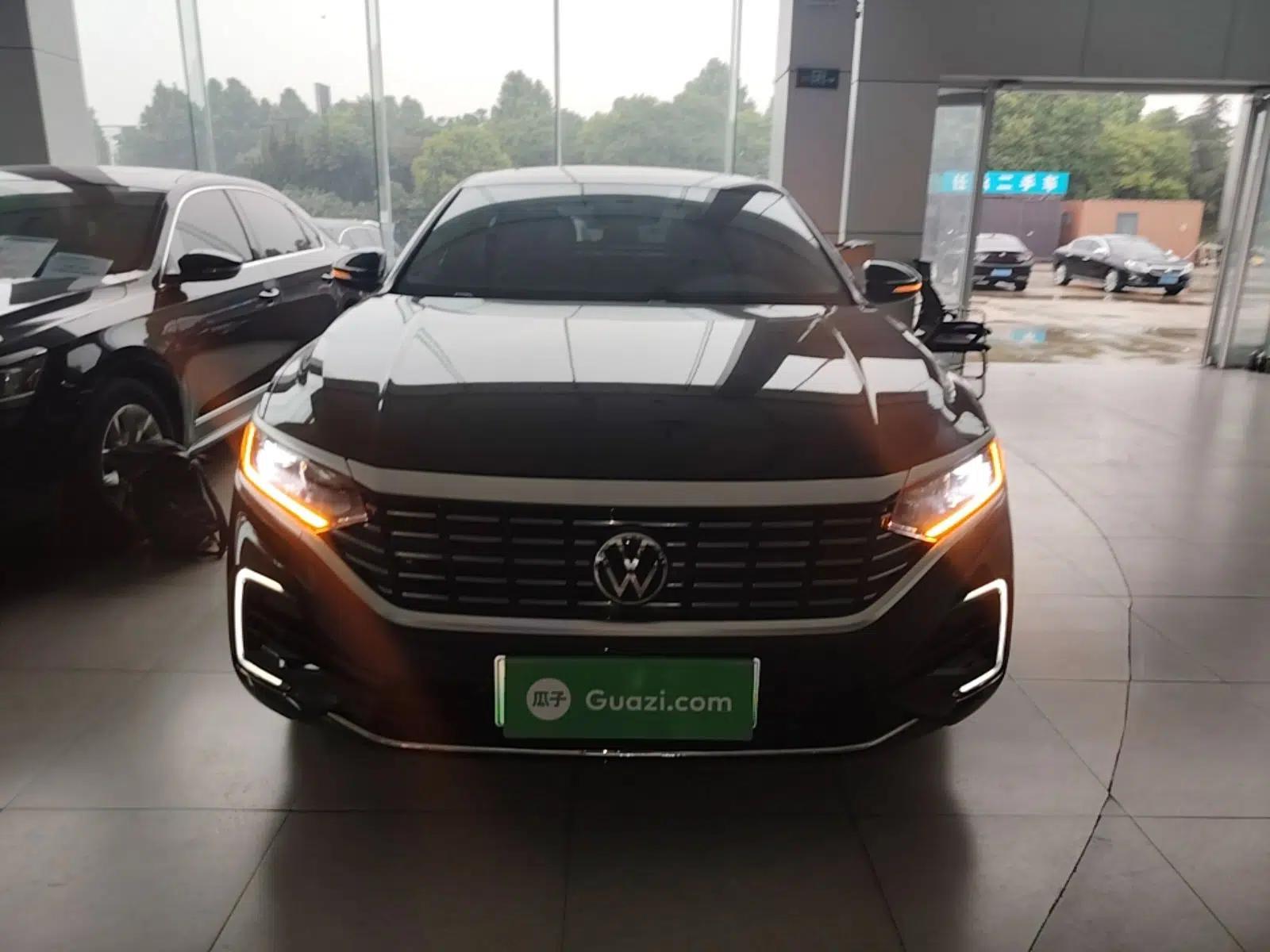 Volkswagen Passat New Energy 2023 430 PHEV Hybrid Elite Edition — миниатюра 2