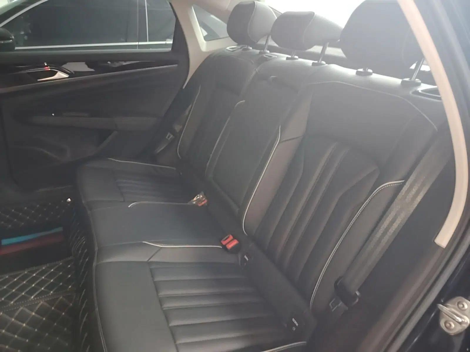 Volkswagen Passat New Energy 2023 430 PHEV Hybrid Elite Edition — миниатюра 19