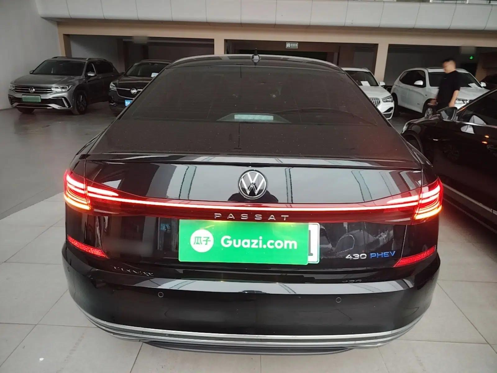 Volkswagen Passat New Energy 2023 430 PHEV Hybrid Elite Edition — миниатюра 3