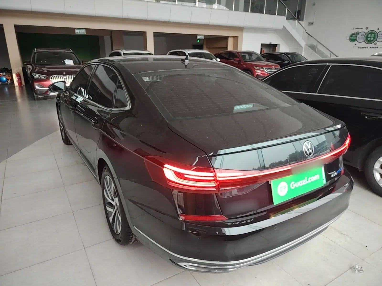 Volkswagen Passat New Energy 2023 430 PHEV Hybrid Elite Edition — миниатюра 7