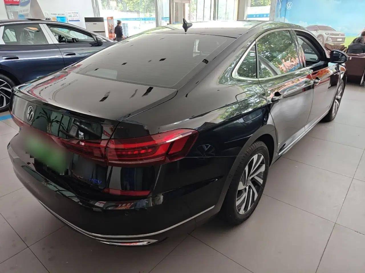 Volkswagen Passat New Energy 2022 430 PHEV Hybrid Elite Edition — миниатюра 6