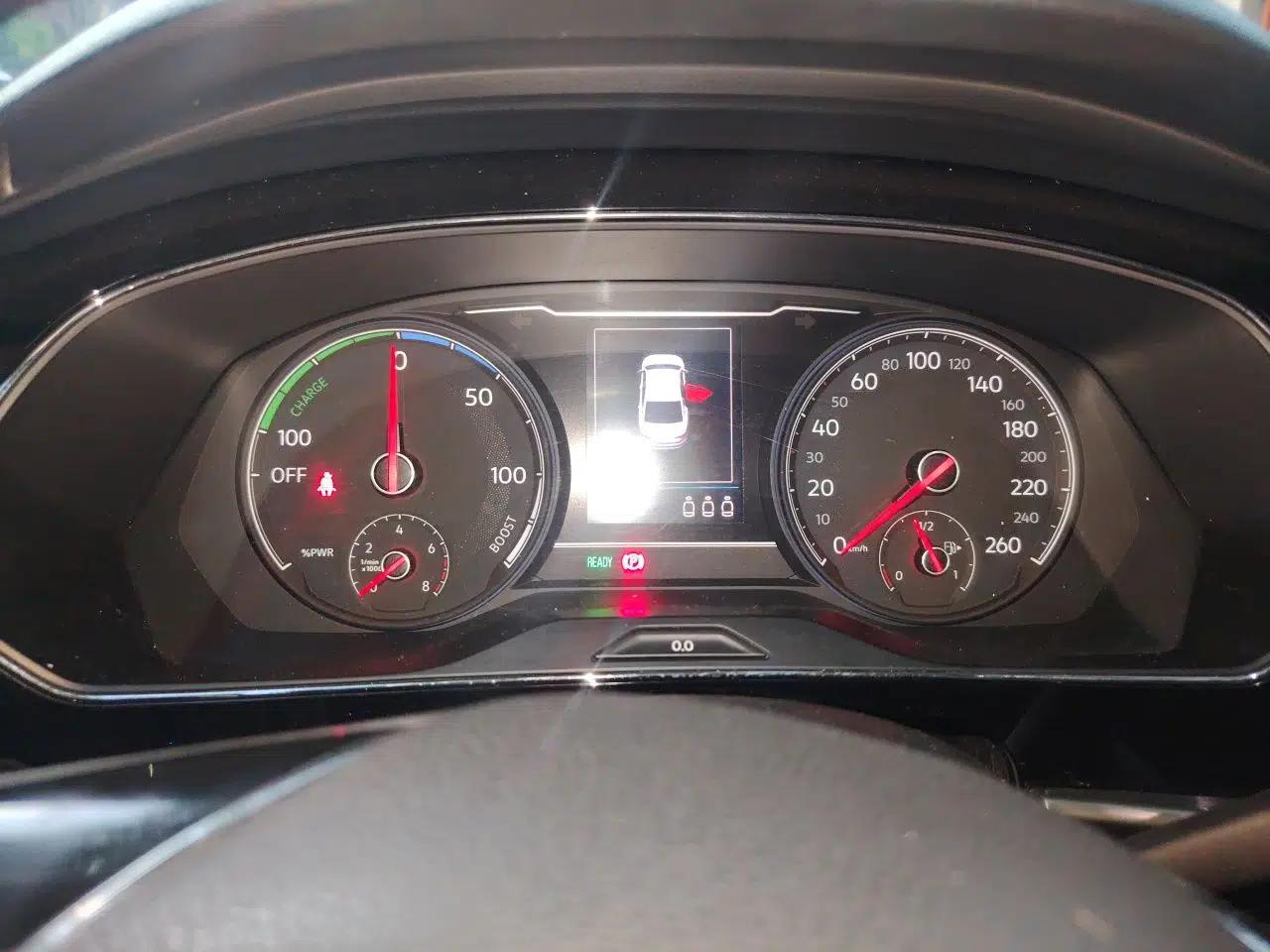 Volkswagen Passat New Energy 2020 430 PHEV Hybrid Elite Edition China VI Standard — миниатюра 12