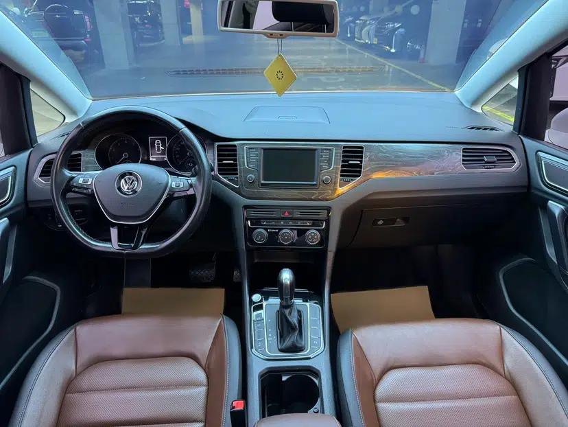 Volkswagen Golf Sportsvan 2016 280TSI Automatic Luxury Model — миниатюра 12