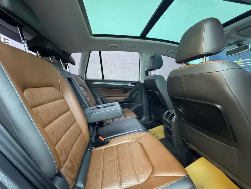 Volkswagen Golf Sportsvan 2016 280TSI Automatic Luxury Model — миниатюра 13