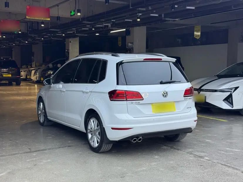 Volkswagen Golf Sportsvan 2016 280TSI Automatic Luxury Model — миниатюра 6