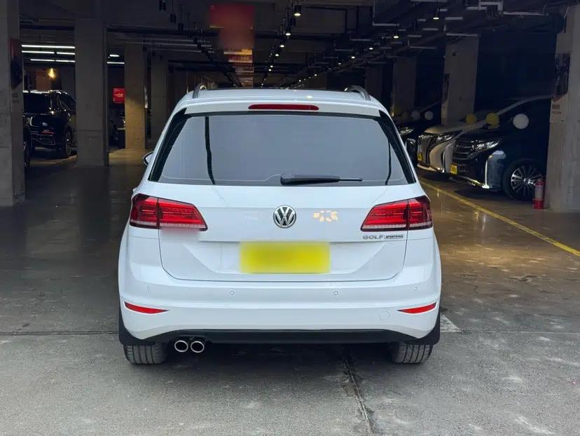 Volkswagen Golf Sportsvan 2016 280TSI Automatic Luxury Model — миниатюра 7