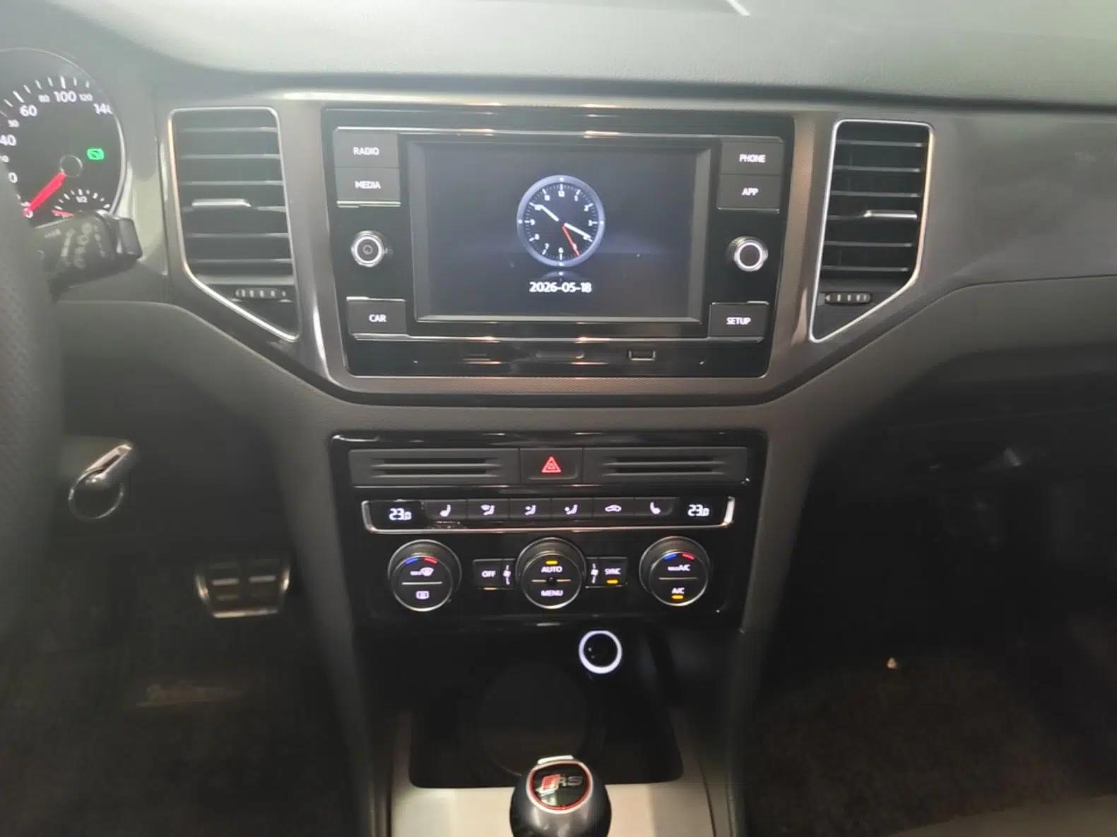 Volkswagen Golf Sportsvan 2016 1.6L Automatic Comfort Model — миниатюра 16
