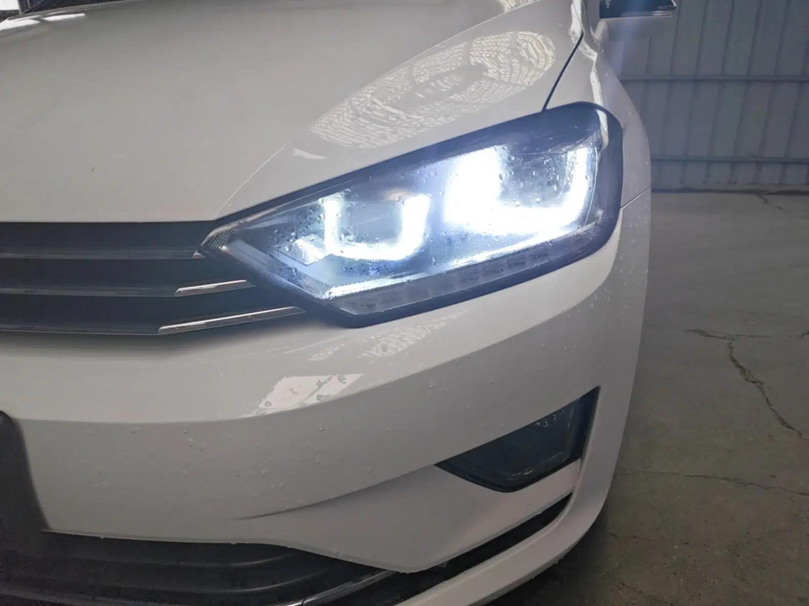Volkswagen Golf Sportsvan 2016 1.6L Automatic Comfort Model — миниатюра 9
