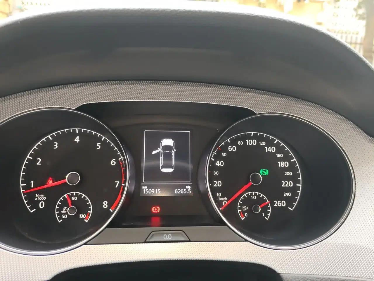 Volkswagen Golf Sportsvan 2019 1.6L Automatic Pure Model China V Standard — миниатюра 12