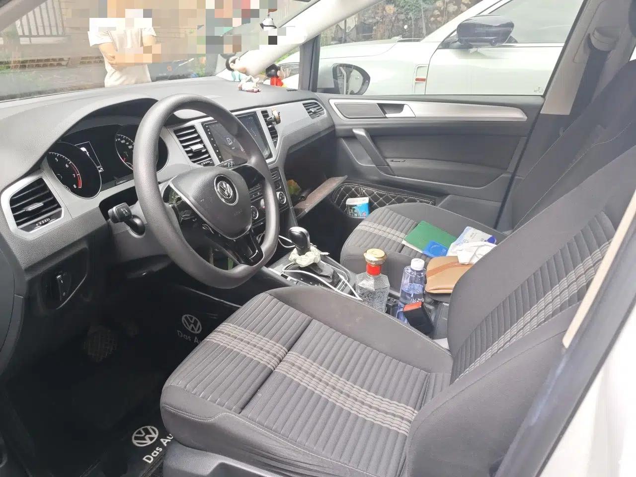 Volkswagen Golf Sportsvan 2019 1.6L Automatic Pure Model China V Standard — миниатюра 16