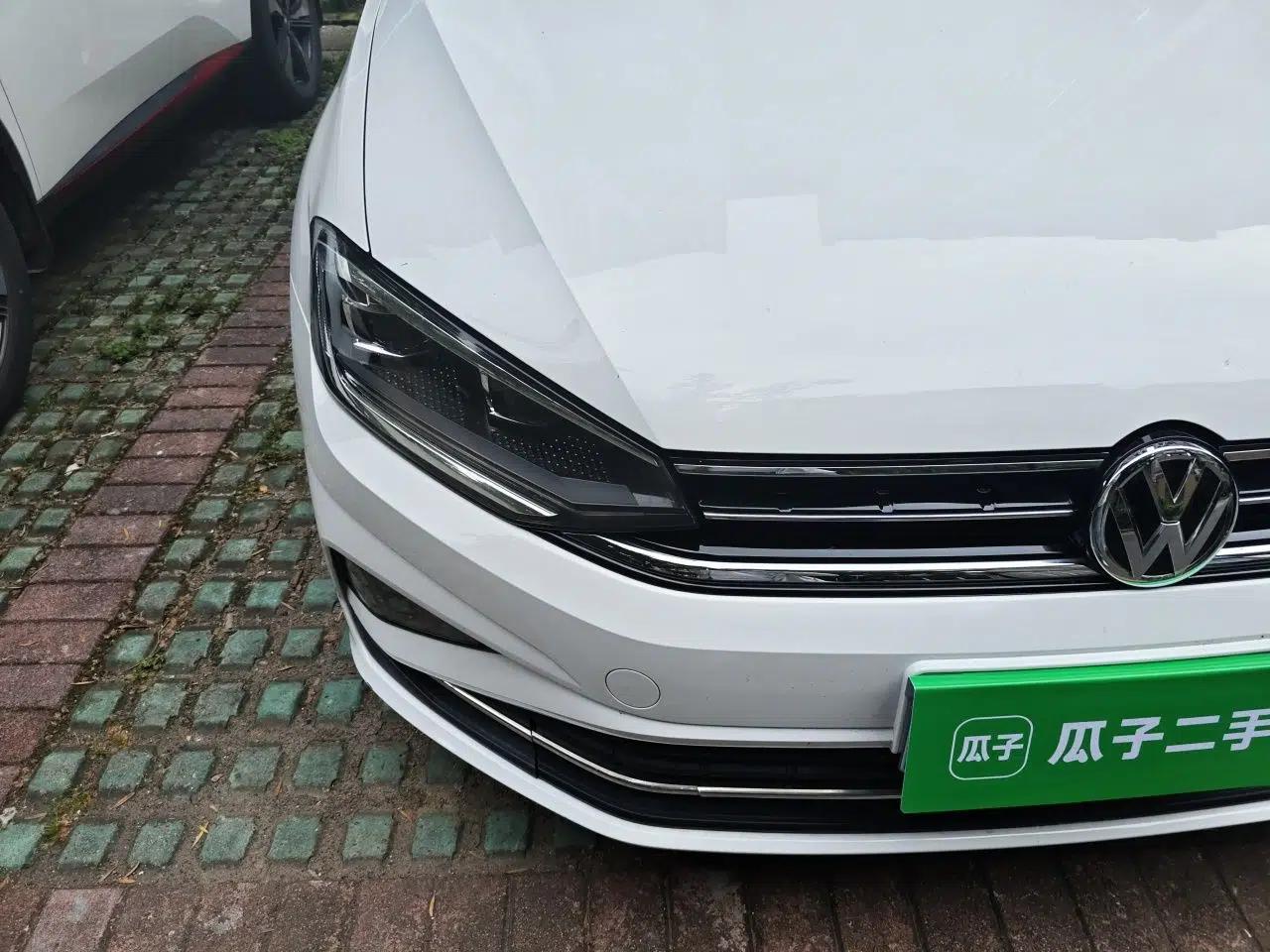 Volkswagen Golf Sportsvan 2019 1.6L Automatic Pure Model China V Standard — миниатюра 7