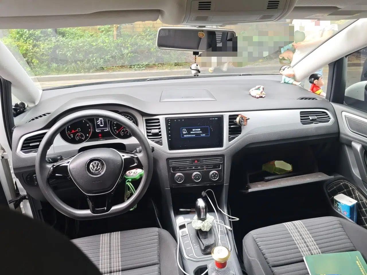 Volkswagen Golf Sportsvan 2019 1.6L Automatic Pure Model China V Standard — миниатюра 10