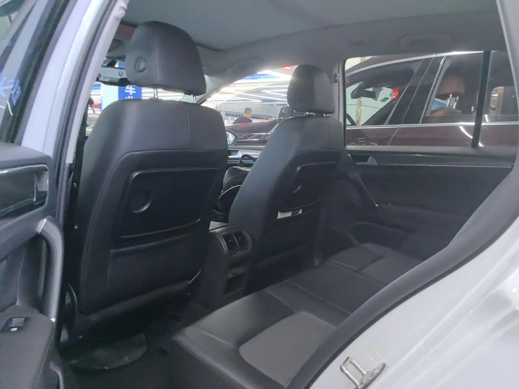 Volkswagen Golf Sportsvan 2016 230TSI Automatic Trend Edition — миниатюра 20