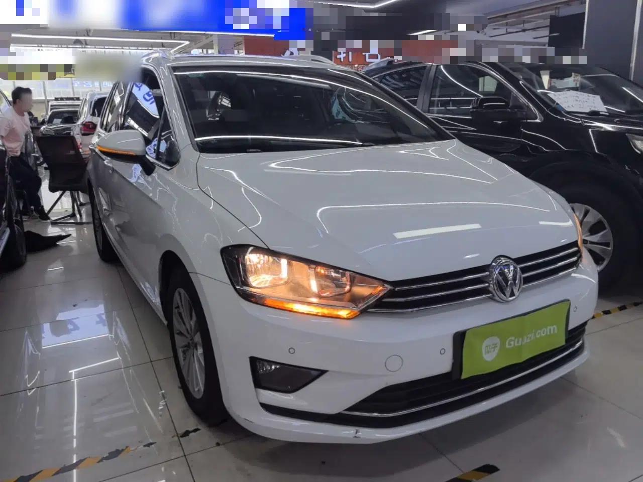 Volkswagen Golf Sportsvan 2016 230TSI Automatic Trend Edition — миниатюра 3