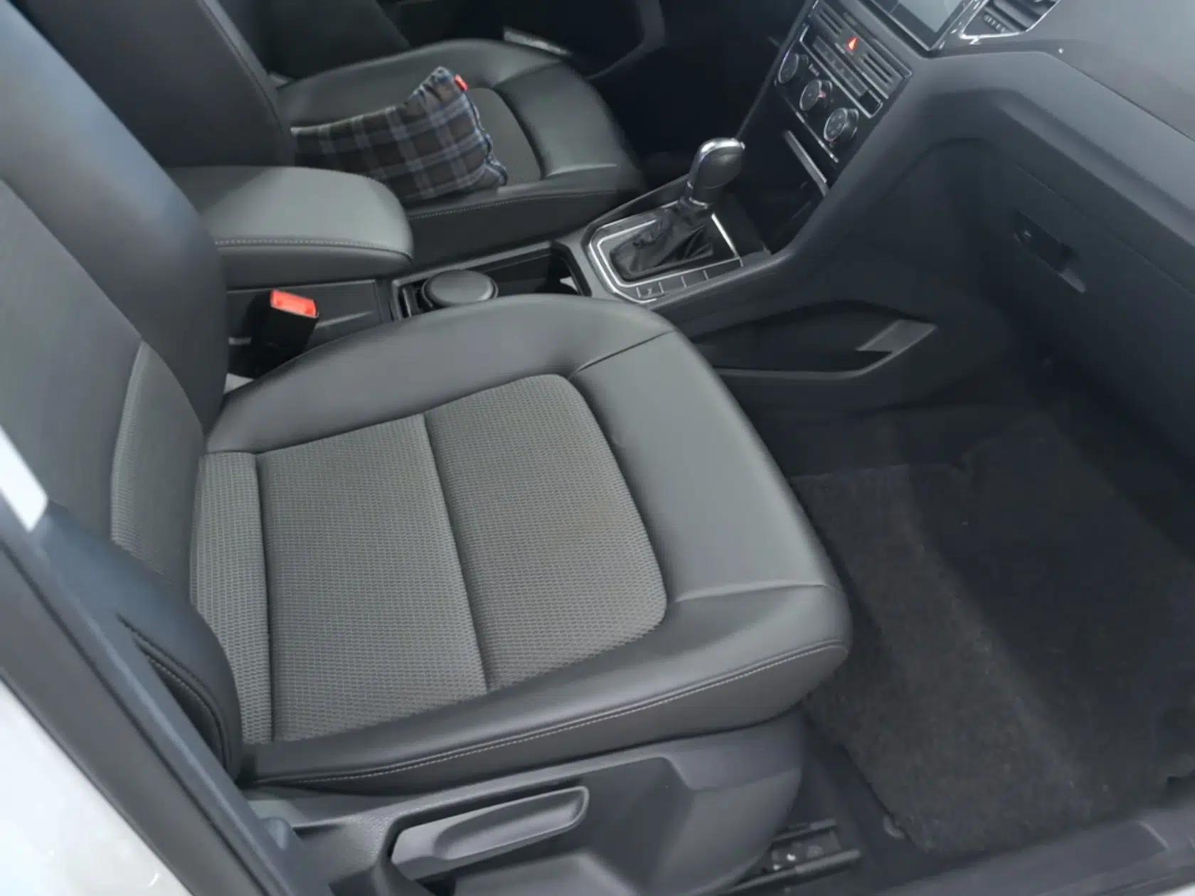 Volkswagen Golf Sportsvan 2016 230TSI Automatic Trend Edition — миниатюра 23