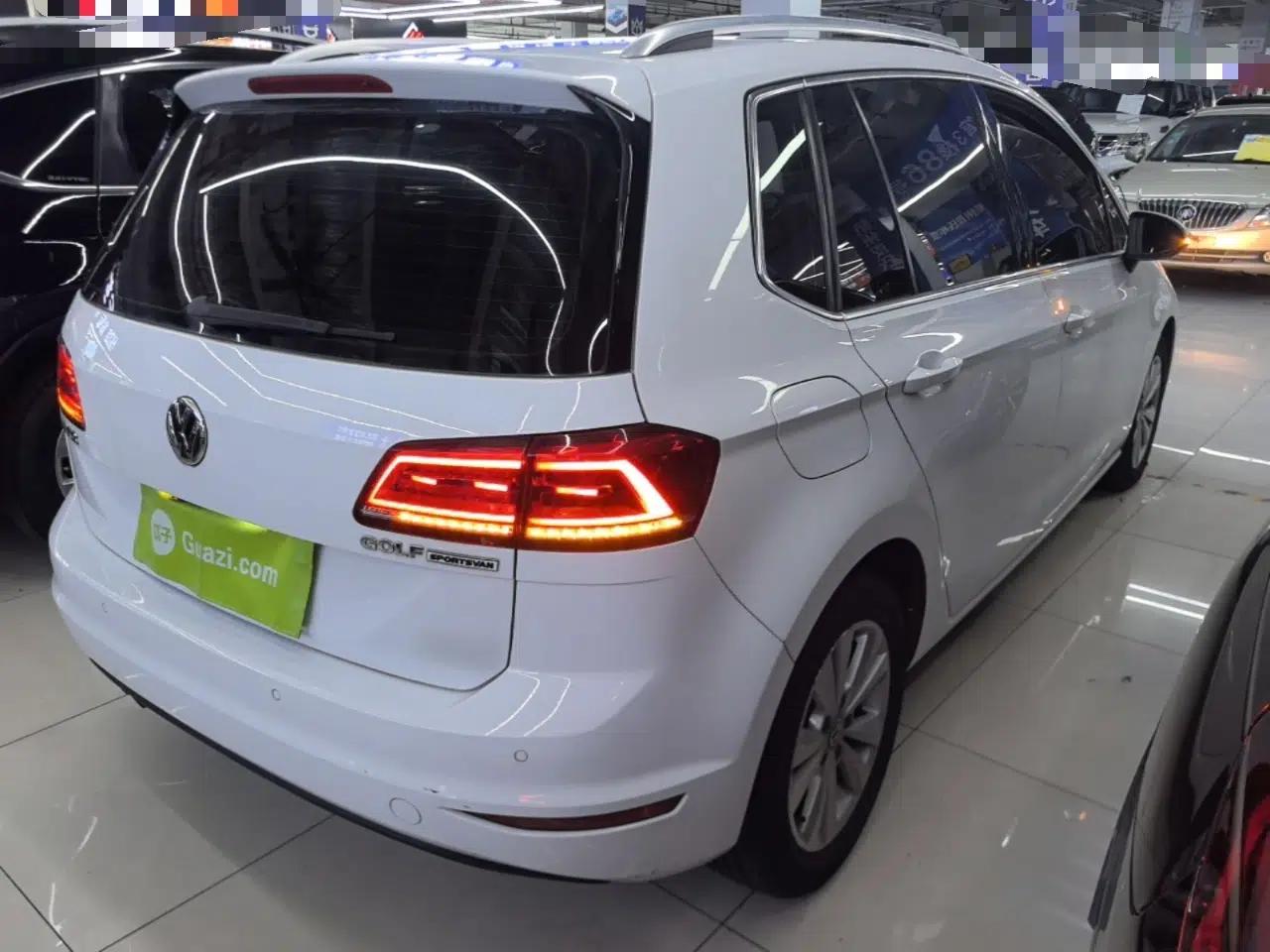 Volkswagen Golf Sportsvan 2016 230TSI Automatic Trend Edition — миниатюра 6