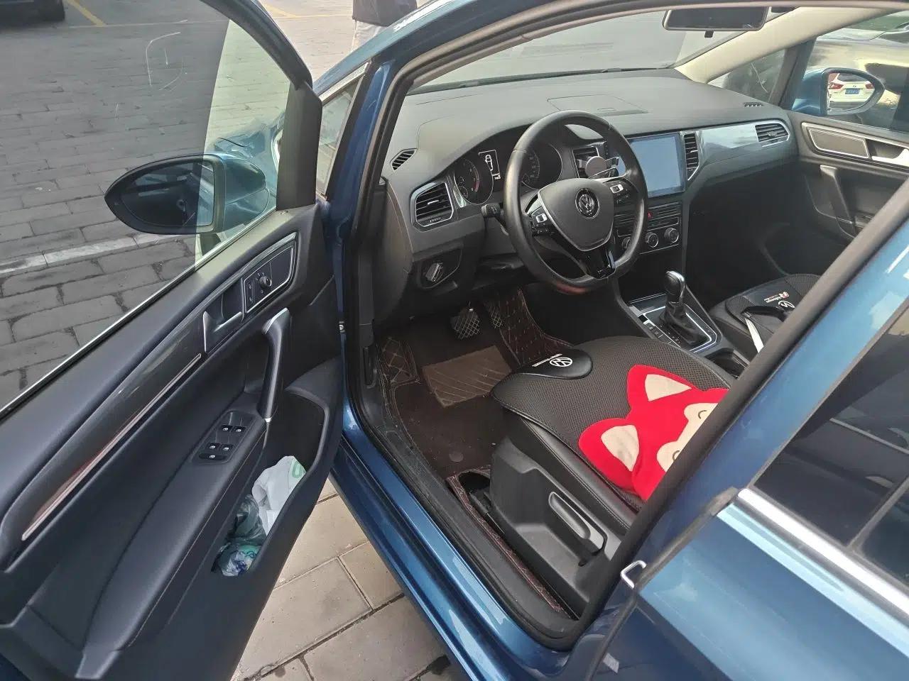 Volkswagen Golf Sportsvan 2018 230TSI Automatic Trend Edition — миниатюра 17