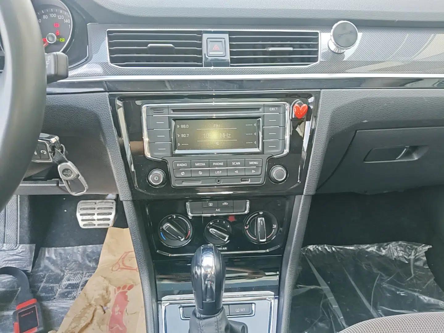 Volkswagen C-TREK 2018 1.5L Automatic Comfort Model — миниатюра 16