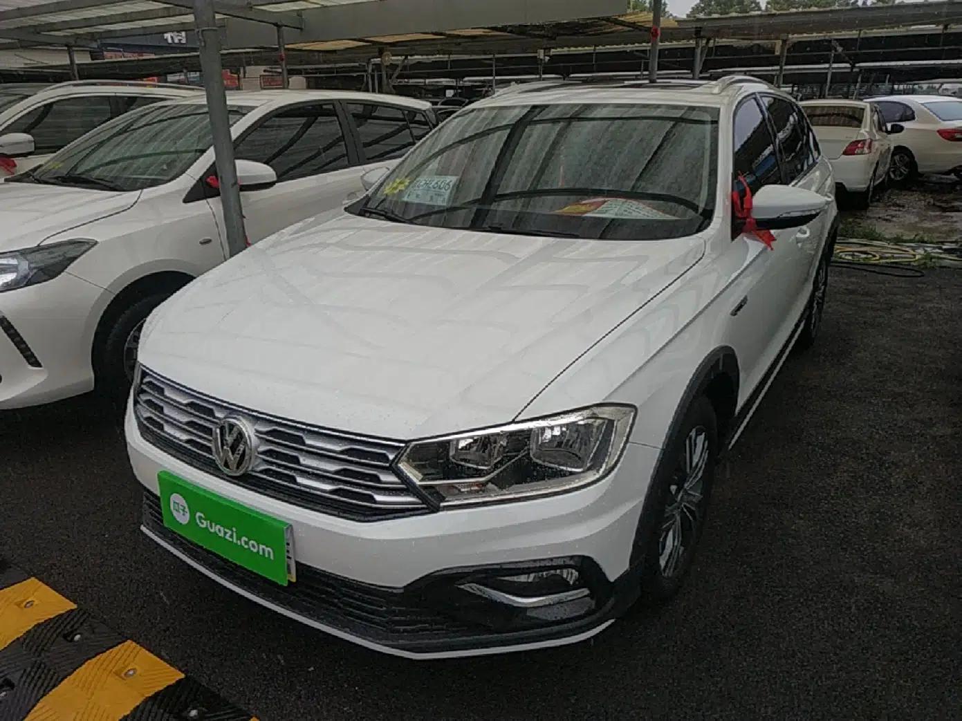 Volkswagen C-TREK 2017 1.6L Automatic Comfort Model — миниатюра 1