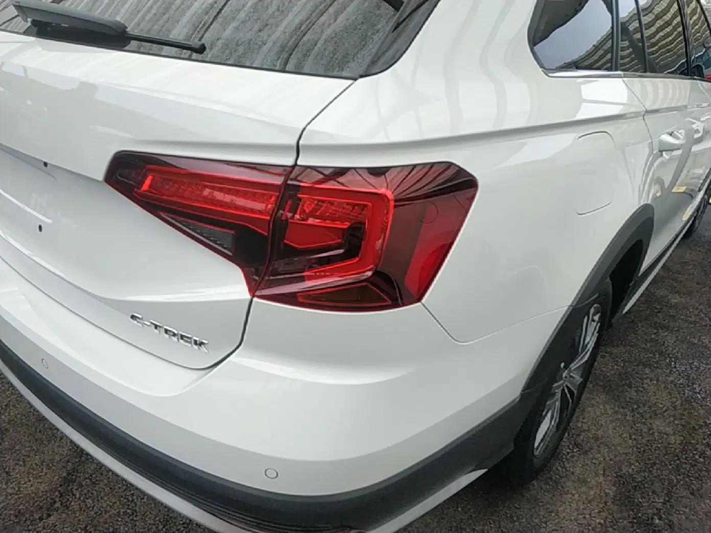 Volkswagen C-TREK 2017 1.6L Automatic Comfort Model — миниатюра 7