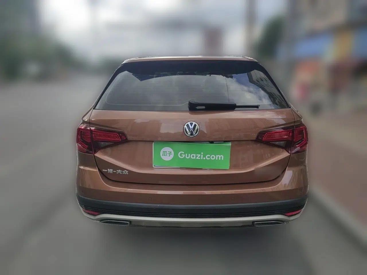 Volkswagen C-TREK 2017 1.6L Automatic Luxury Model — миниатюра 5